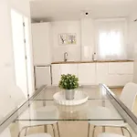 Sherry V Parking Gratuito